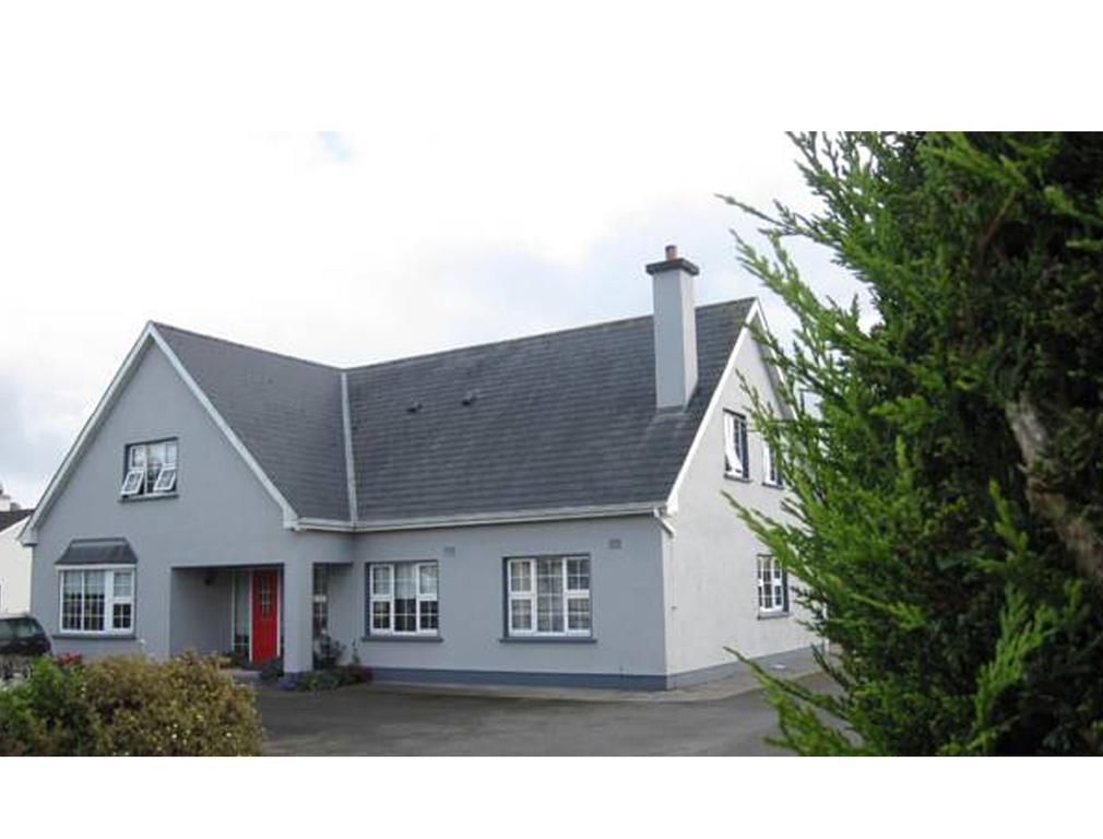 Derghaven B&B, Hostel & Self Catering Scarriff  ภายนอก รูปภาพ